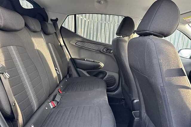 Hyundai i10 1.2 Premium Hatchback 5dr Petrol Manual Euro 6 (s/s) (84 ps)