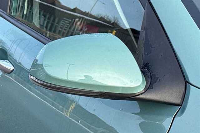 Hyundai i10 1.2 Premium Hatchback 5dr Petrol Manual Euro 6 (s/s) (84 ps)