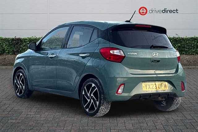 Hyundai i10 1.2 Premium Hatchback 5dr Petrol Manual Euro 6 (s/s) (84 ps)