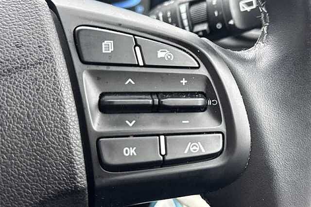 Hyundai I10 1.0 Advance Hatchback 5dr Petrol Auto Euro 6 (s/s) (67 ps) Red