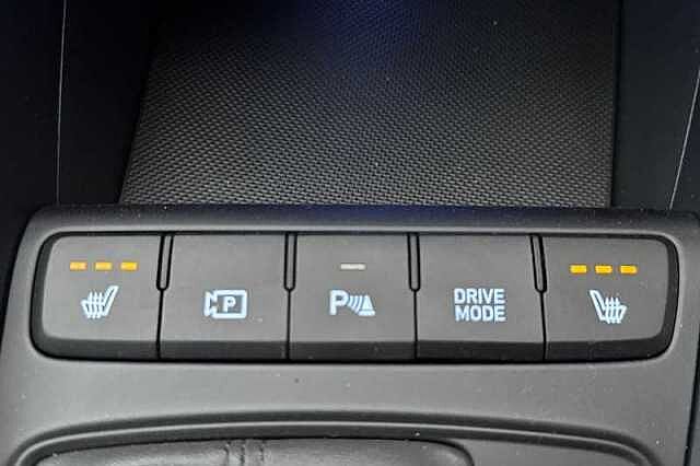 Hyundai i20 1.0 T-GDi Premium Hatchback 5dr Petrol DCT Euro 6 (s/s) (100 ps)