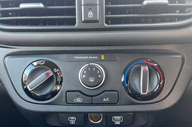 Hyundai I10 1.2 Advance Hatchback 5dr Petrol Auto Euro 6 (s/s) (79 ps) Black