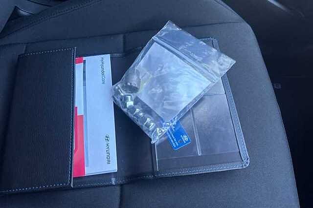 Hyundai BAYON 1.0 T-GDi Tech Line SUV 5dr Petrol DCT Euro 6 (s/s) (90 ps)