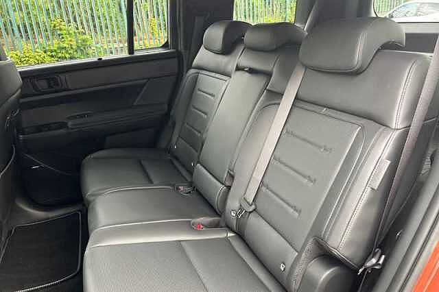 Hyundai SANTA FE 1.6 T-GDi 13.8kWh Calligraphy SUV 5dr Petrol Plug-in Hybrid Auto 4WD Euro 6 (s/s Orange