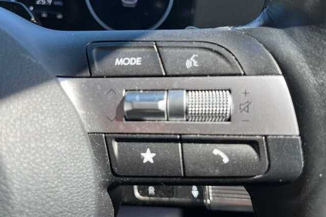 Hyundai KONA 1.0 T-GDi Ultimate SUV 5dr Petrol DCT Euro 6 (s/s) (120 ps) Silver