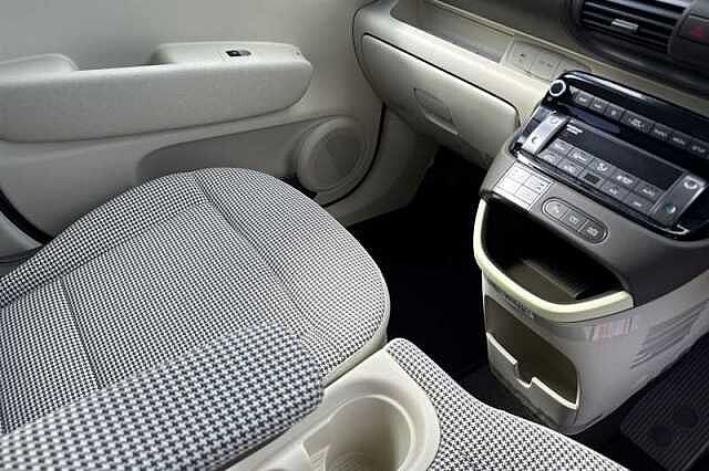 Hyundai INSTER Long Range 49kWh 02 SUV 5dr Electric Auto (115 ps)