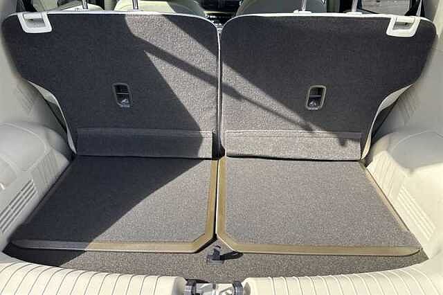 Hyundai INSTER Long Range 49kWh 02 SUV 5dr Electric Auto (115 ps)