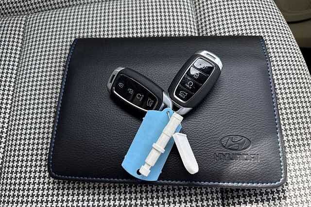 Hyundai INSTER Long Range 49kWh 02 SUV 5dr Electric Auto (115 ps)