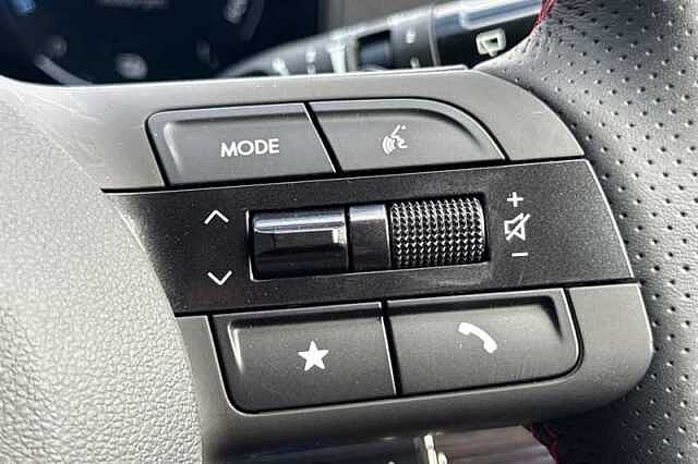 Hyundai TUCSON 1.6T Hybrid N Line Edition SUV 5dr Petrol Hybrid Auto Euro 6 (s/s) (239 ps) Grey