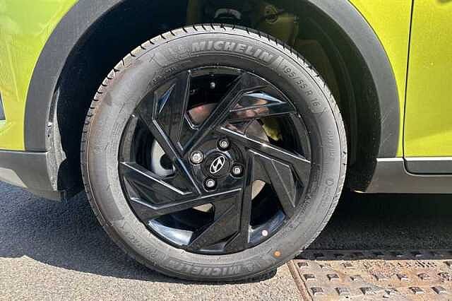 Hyundai BAYON 1.0 T-GDi Black Line SUV 5dr Petrol DCT Euro 6 (s/s) (90 ps)