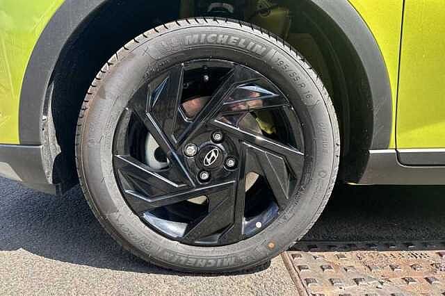 Hyundai BAYON 1.0 T-GDi Black Line SUV 5dr Petrol DCT Euro 6 (s/s) (90 ps)