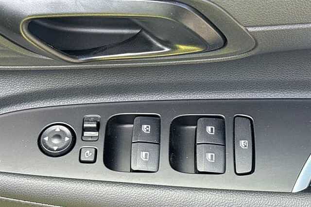 Hyundai BAYON 1.0 T-GDi Black Line SUV 5dr Petrol DCT Euro 6 (s/s) (90 ps)
