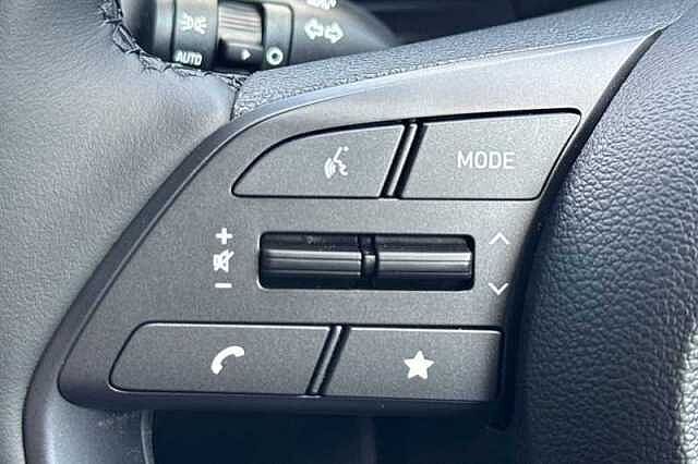 Hyundai BAYON 1.0 T-GDi Black Line SUV 5dr Petrol DCT Euro 6 (s/s) (90 ps)