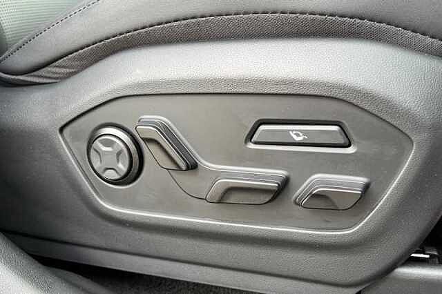 Hyundai SANTA FE 1.6T Calligraphy SUV 5dr Petrol Hybrid Auto 4WD Euro 6 (s/s) (7Seat) (239 ps)