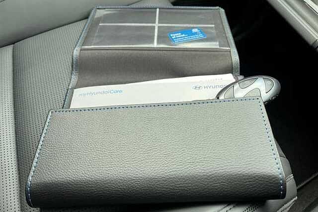 Hyundai SANTA FE 1.6T Calligraphy SUV 5dr Petrol Hybrid Auto 4WD Euro 6 (s/s) (7Seat) (239 ps)