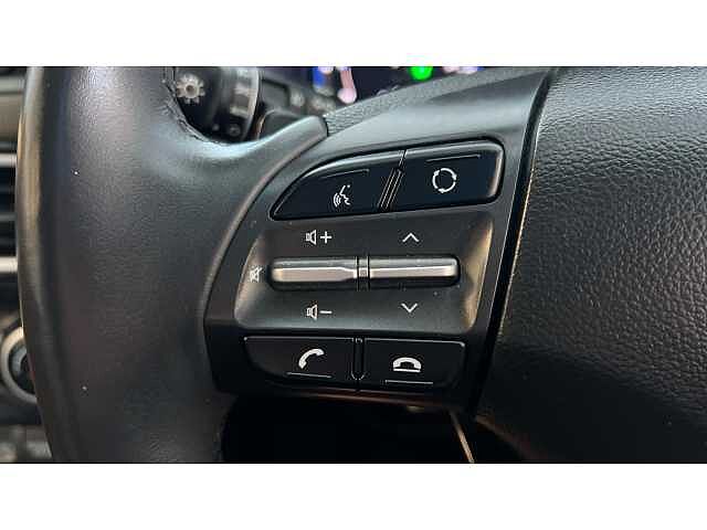 Hyundai KONA KONA 1.6 GDi Hybrid Premium SE 5dr DCT BLACK