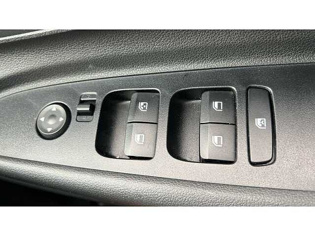 Hyundai I20 I20 1.0T GDi Advance 5dr White