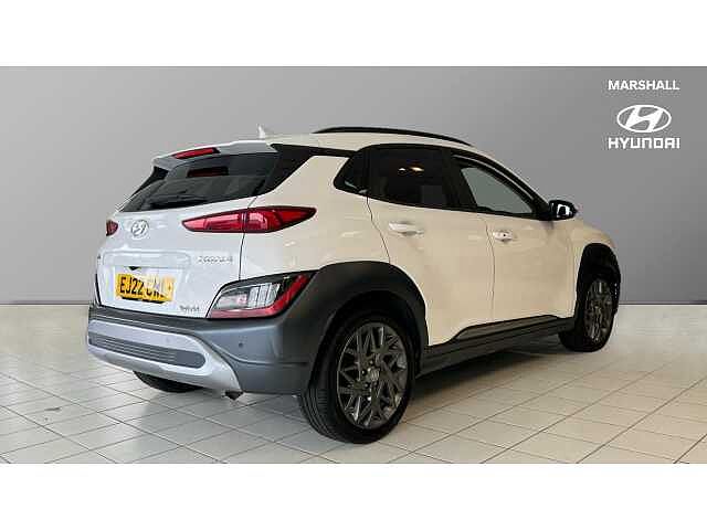 Hyundai KONA 1.6 GDi Hybrid Premium 5dr DCT White