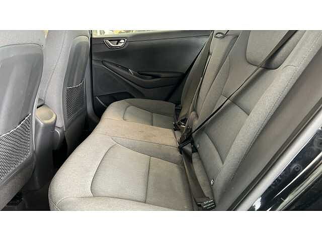 Hyundai Ioniq 1.6 GDi Hybrid SE Connect 5dr DCT