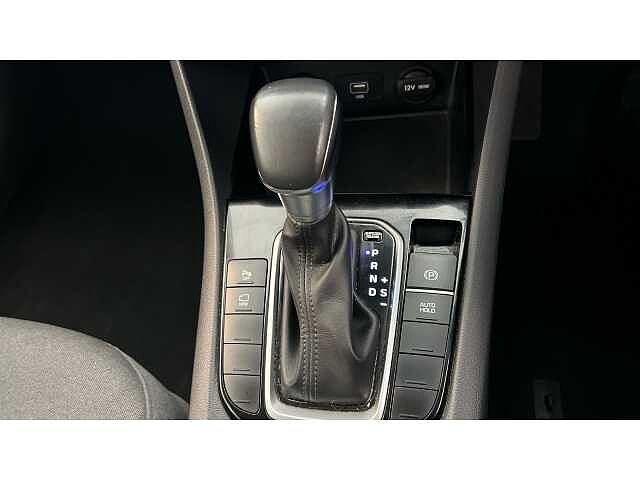 Hyundai Ioniq 1.6 GDi Hybrid SE Connect 5dr DCT