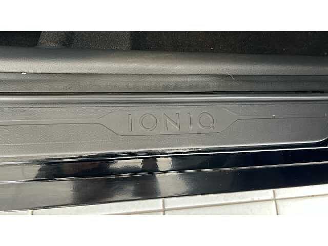 Hyundai Ioniq 1.6 GDi Hybrid SE Connect 5dr DCT
