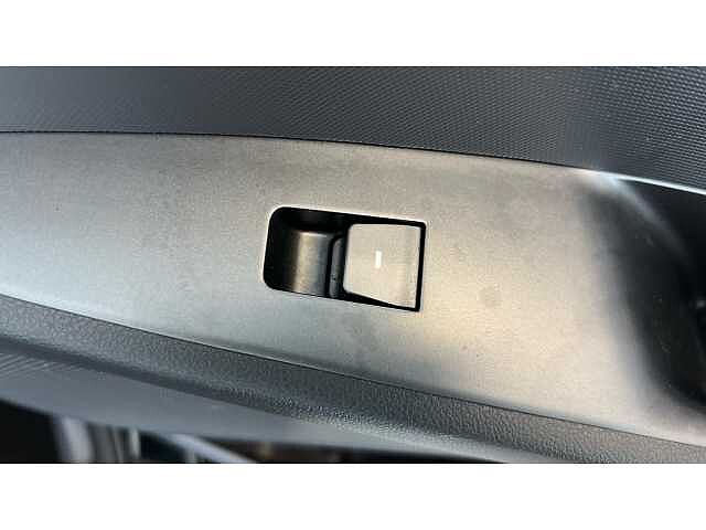 Hyundai Ioniq 1.6 GDi Hybrid SE Connect 5dr DCT