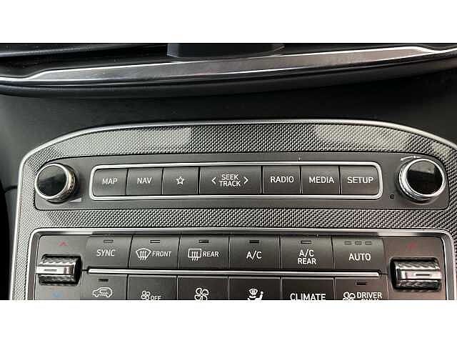 Hyundai Santa Fe SANTA FE 1.6 TGDi Plug-in Hybrid Ultimate 5dr 4WD Auto