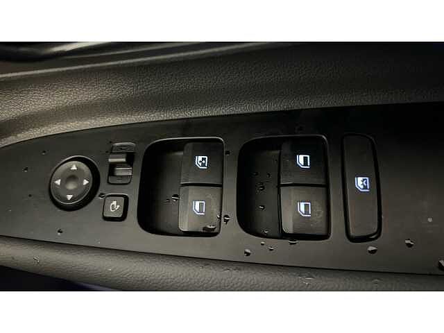 Hyundai BAYON BAYON 1.0 TGDi Ultimate 5dr White