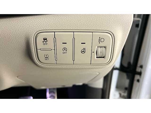 Hyundai BAYON BAYON 1.0 TGDi Ultimate 5dr White