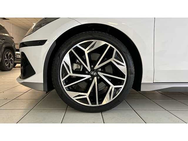 Hyundai IONIQ 6 IONIQ 6 239kW Ultimate 77kWh 4dr AWD Auto White