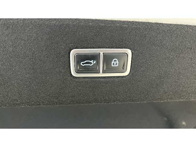 Hyundai IONIQ 6 IONIQ 6 239kW Ultimate 77kWh 4dr AWD Auto White