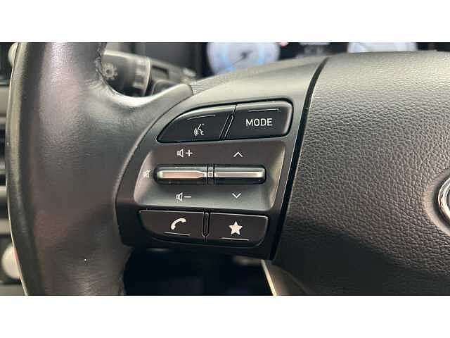 Hyundai KONA KONA 150kW Premium 64kWh 5dr Auto White
