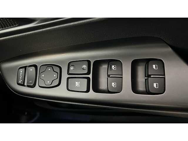 Hyundai KONA KONA 150kW Premium 64kWh 5dr Auto White