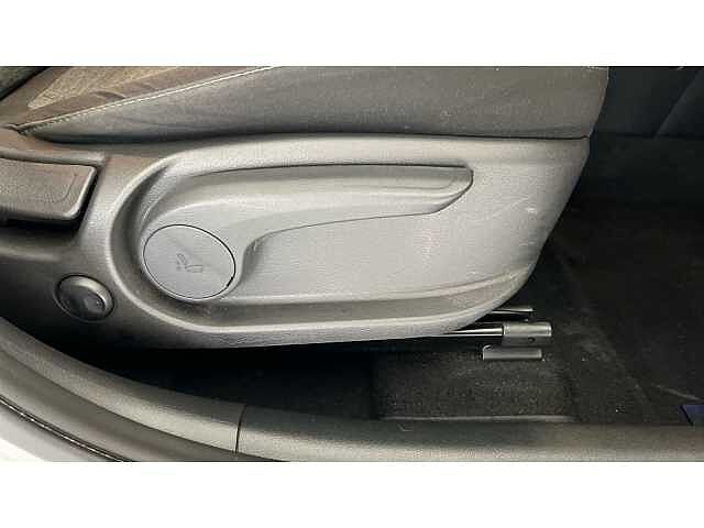 Hyundai KONA KONA 150kW Premium 64kWh 5dr Auto White