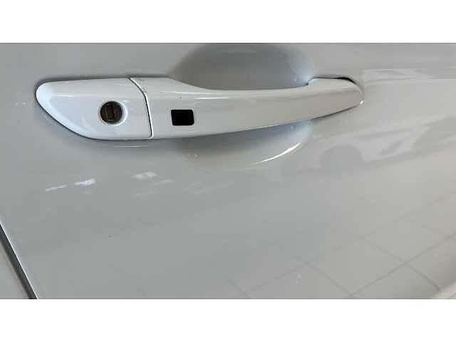 Hyundai KONA KONA 150kW Premium 64kWh 5dr Auto White