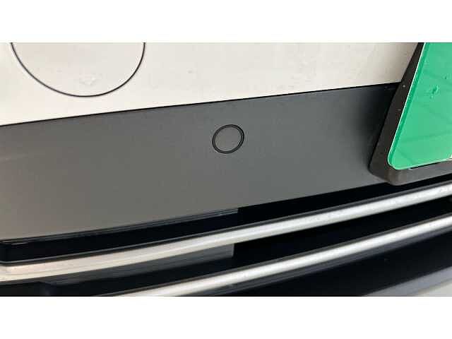 Hyundai KONA KONA 150kW Premium 64kWh 5dr Auto White