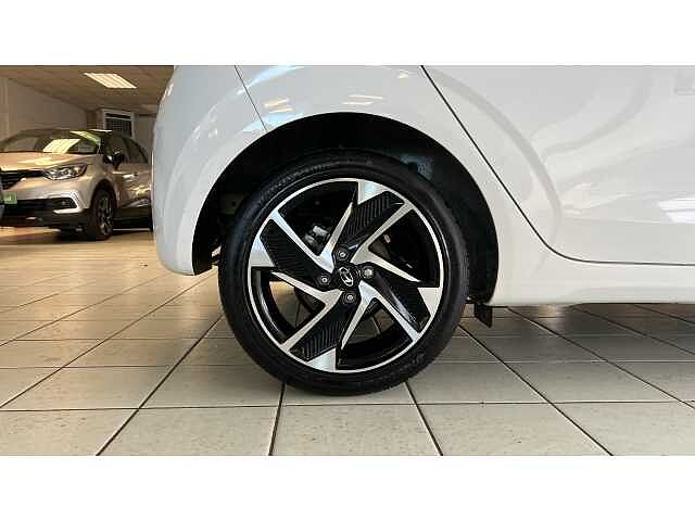 Hyundai I10 I10 1.0 [58] Premium 5dr Auto [Nav] White