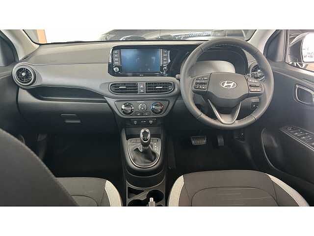 Hyundai I10 i10 5Dr HAT 1.0 MPi 63ps Advance NAV AU Mangrove Green