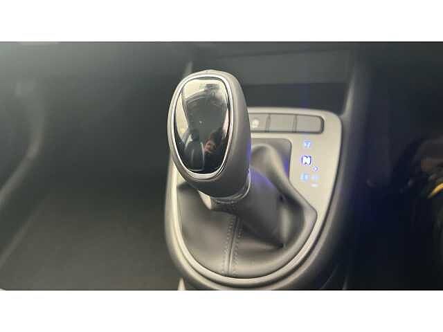 Hyundai I10 i10 5Dr HAT 1.0 MPi 63ps Advance NAV AU Mangrove Green