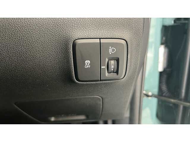 Hyundai I10 i10 5Dr HAT 1.0 MPi 63ps Advance NAV AU Mangrove Green