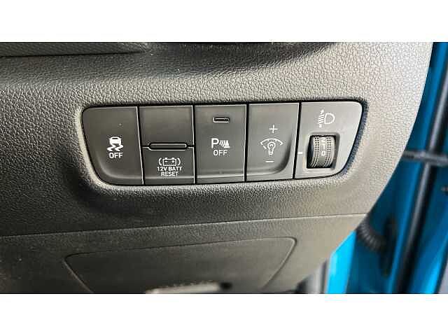 Hyundai KONA 1.6 GDi Hybrid SE Connect 5dr DCT Blue