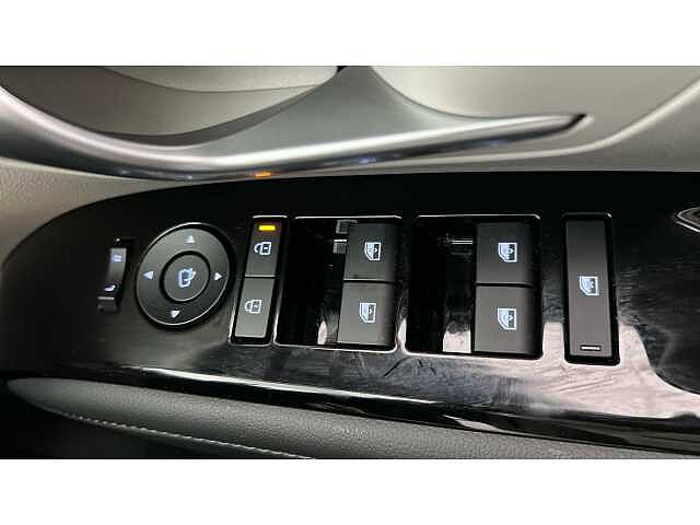 Hyundai TUCSON 1.6T Plug-in Hybrid Ultimate 5dr Auto Silver