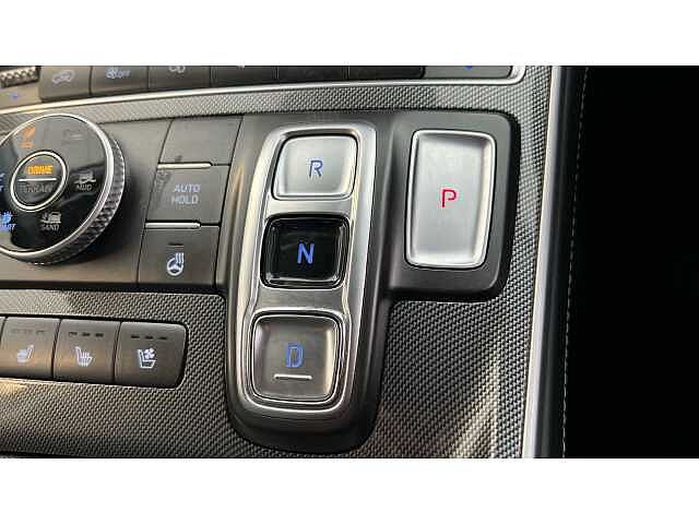 Hyundai SANTA FE 1.6 TGDi Hybrid Ultimate 5dr 4WD Auto Grey