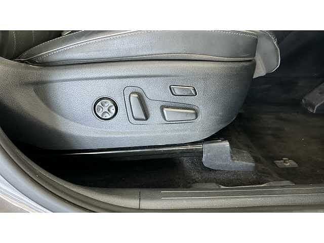 Hyundai SANTA FE 1.6 TGDi Hybrid Ultimate 5dr 4WD Auto Grey