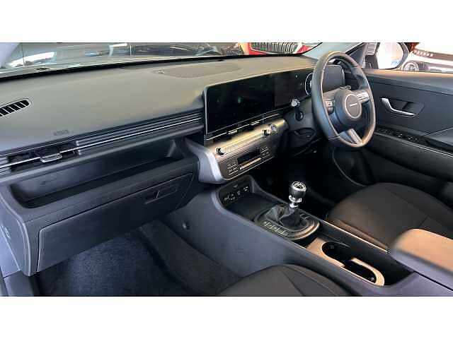 Hyundai KONA 1.6T 138 Advance 5dr Silver