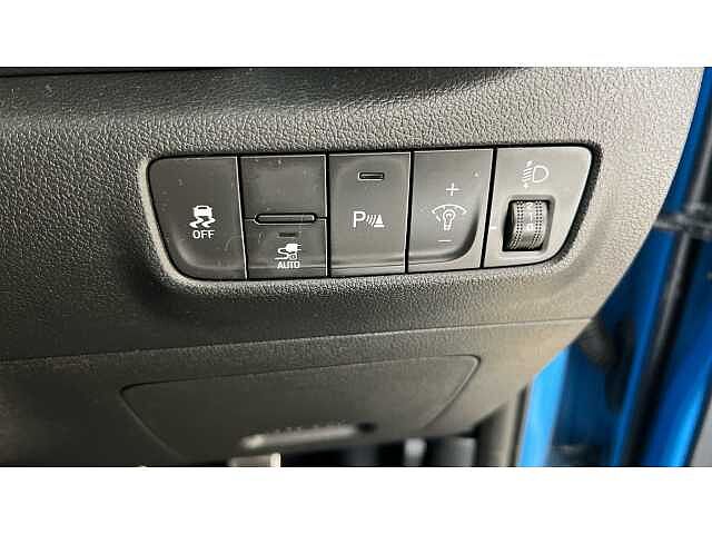 Hyundai KONA 100kW Premium 39kWh 5dr Auto Blue