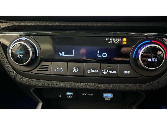 Hyundai i10 1.2 [79] Premium 5dr Auto [Nav]