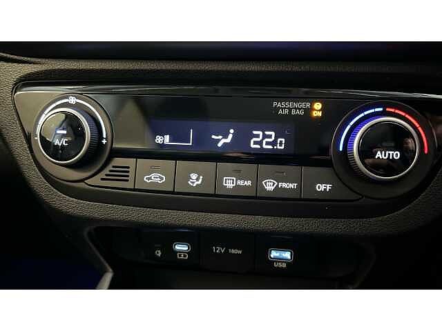 Hyundai i10 1.2 [79] Premium 5dr Auto [Nav]