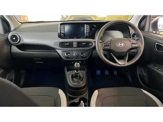 Hyundai i10 i10 5Dr HAT 1.0 MPi 63ps Advance NAV