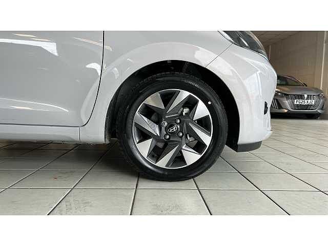 Hyundai i10 i10 5Dr HAT 1.0 MPi 63ps Advance NAV
